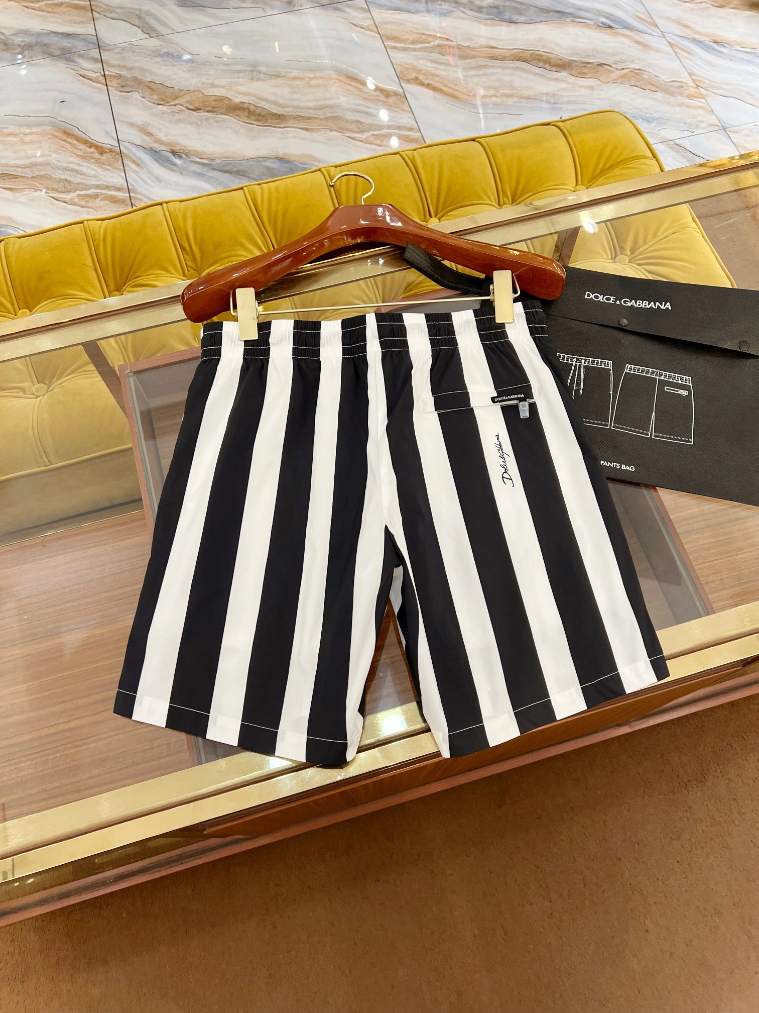 &wg.luxury- 4o835& item：E-F409E0566